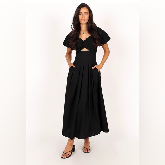 Petal & Pup Dresses & Skirts - Petal and pup Maria Black Puff Sleeve Midi Dresses size small